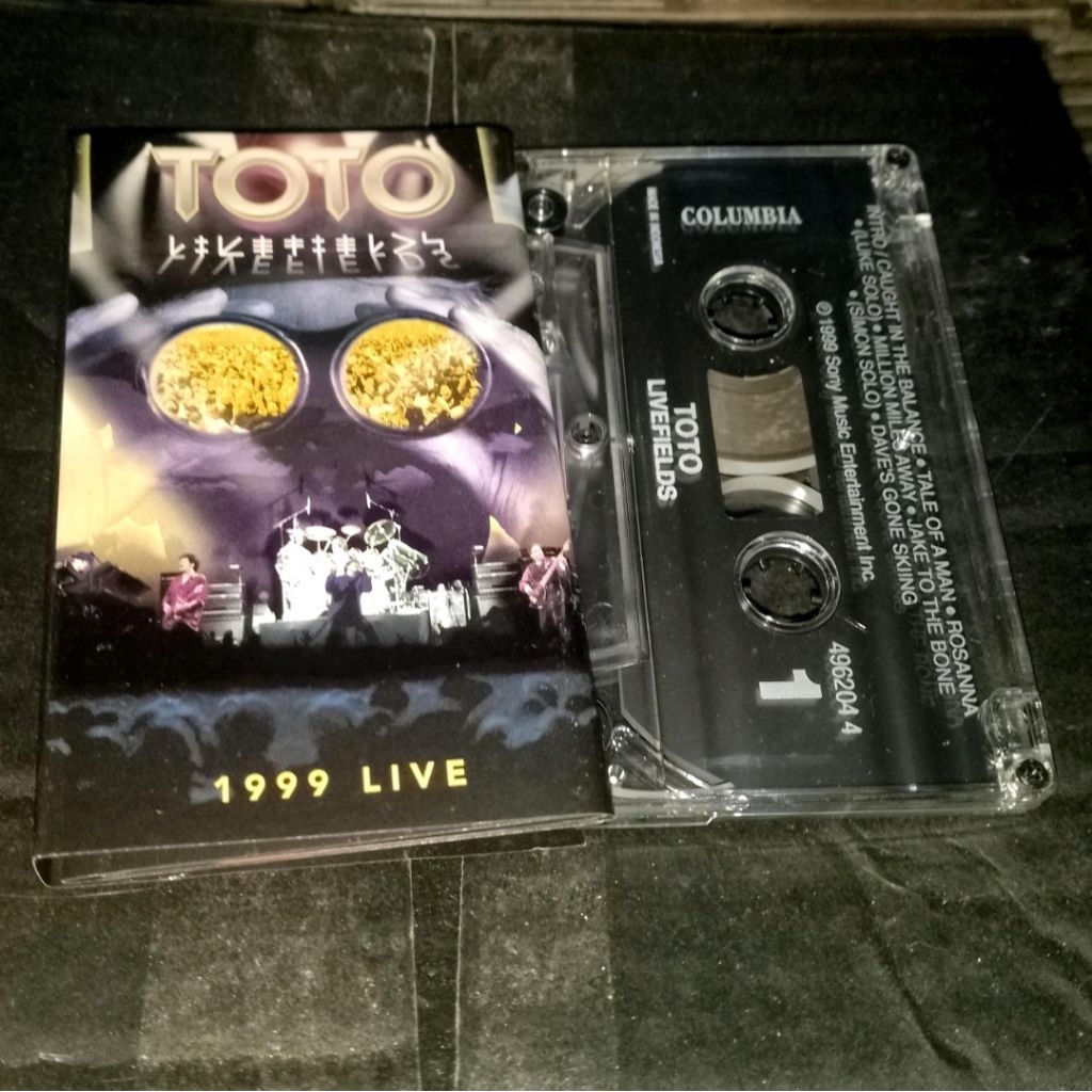 Kaset pita:Toto-Livefields