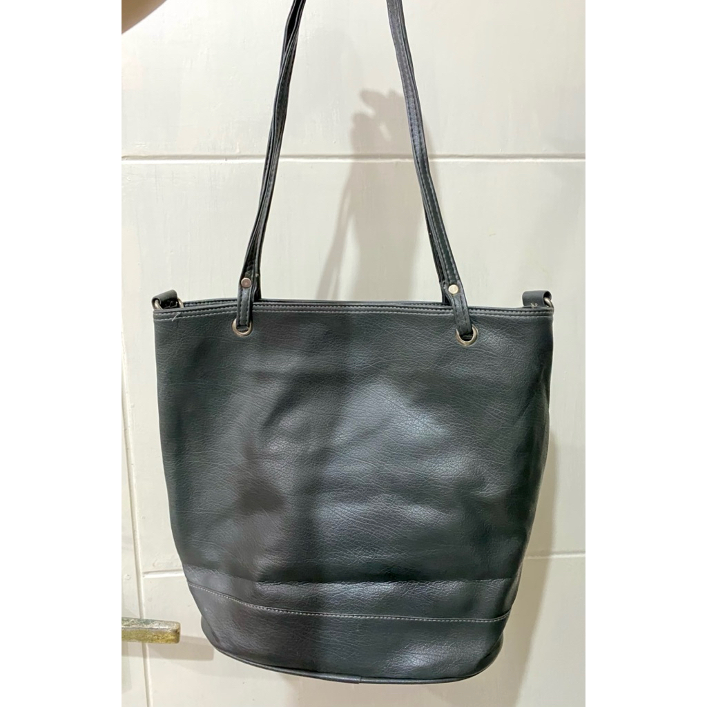 PRELOVED TAS WANITA WARNA GREY