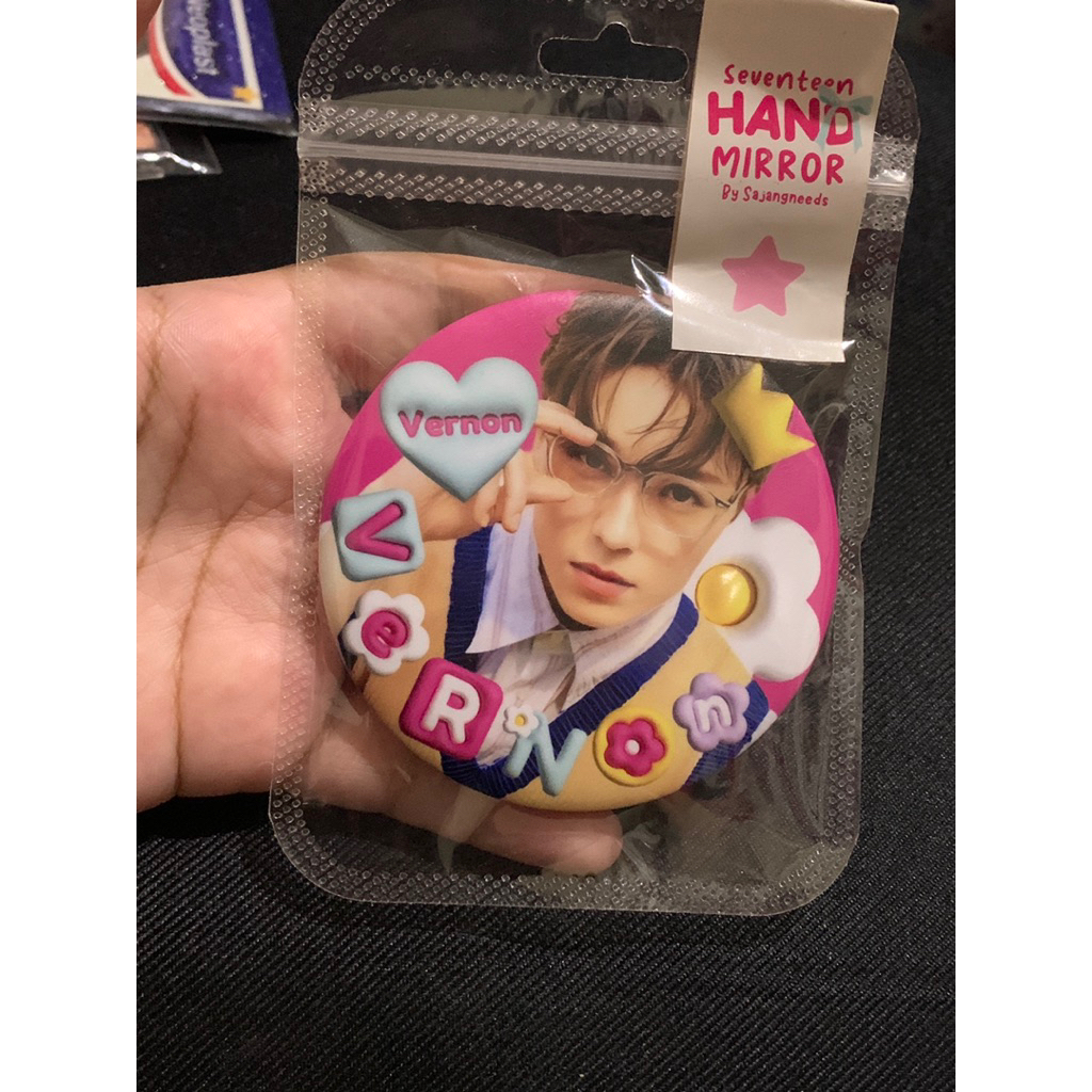 stiker kpop scoups seventeen vernon hand mirror cermin mini koyo jisung nct dream neoplast gantungan