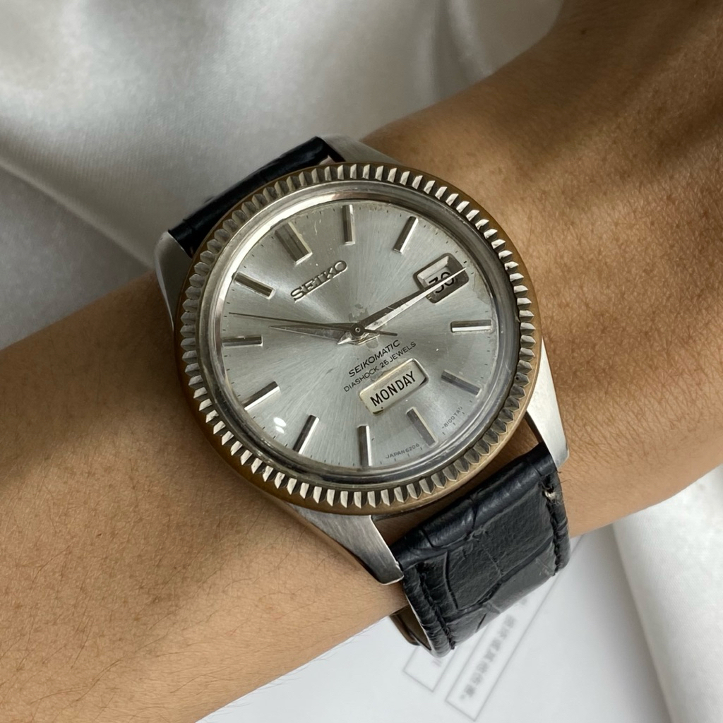 weekdater bekas original jam pria