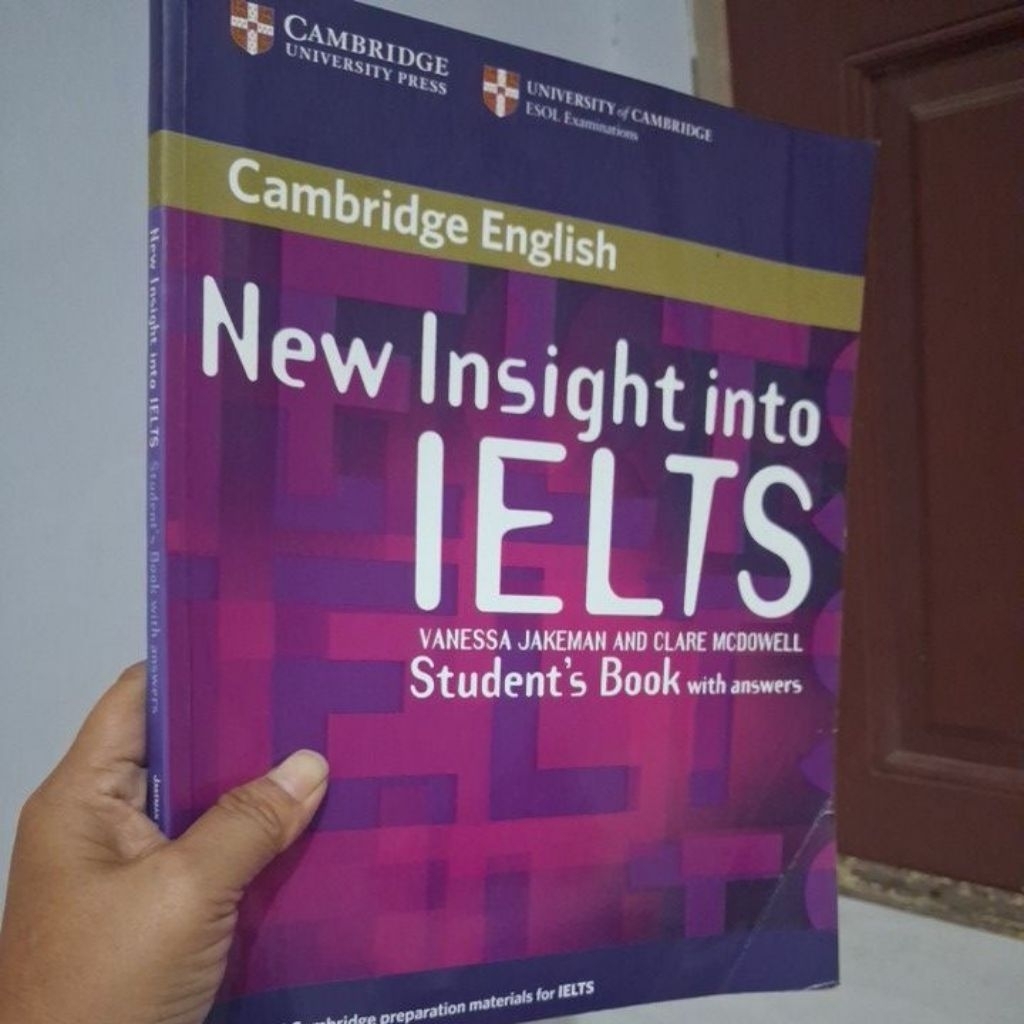 BUKU IELTS. CAMBRIDGE ENGLISH