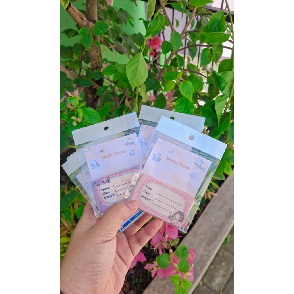 Stiker Nama Buku Sekolah Lucu Estetik