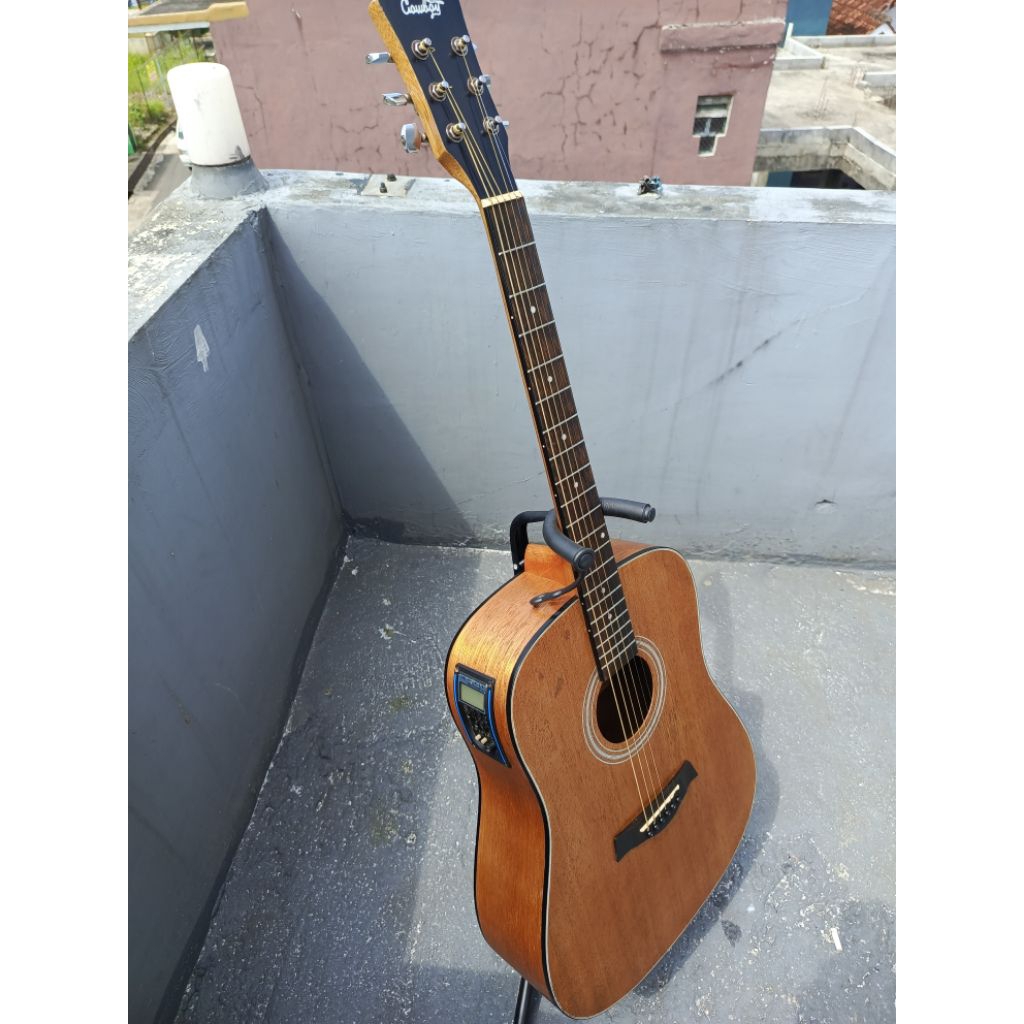 cowboy gitar cowboy akustik elektrik (SECOND LIKE New NOMINUS)