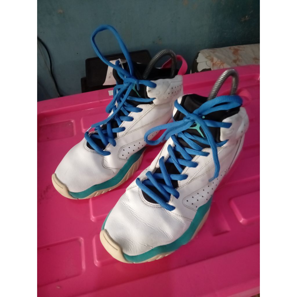 sneaker second branded sz 42,5