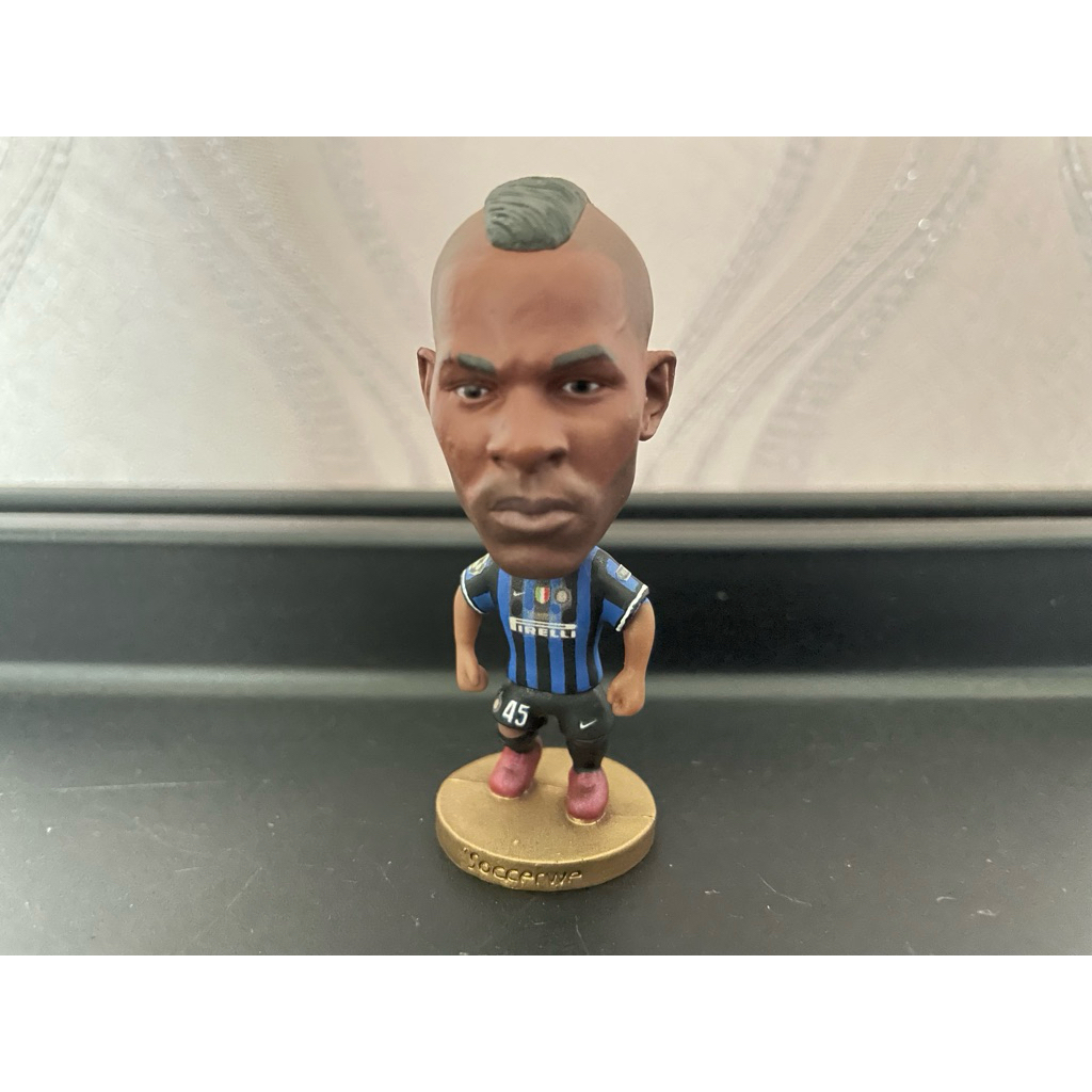 Soccerwe Soccer Action Figure - Mario Balotelli Inter Milan ( REPAINT )