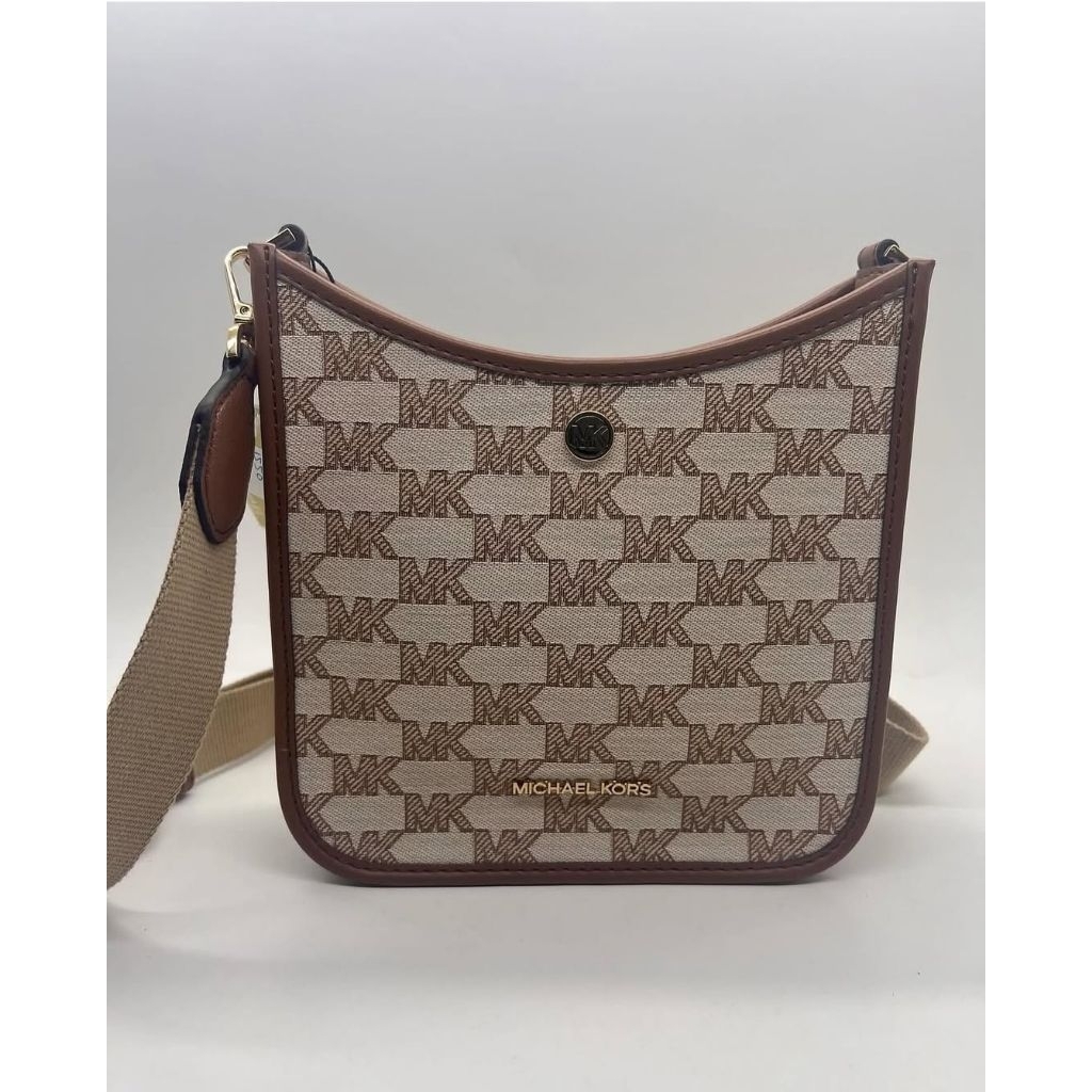 MK Briley Small Messenger Lugg Multi