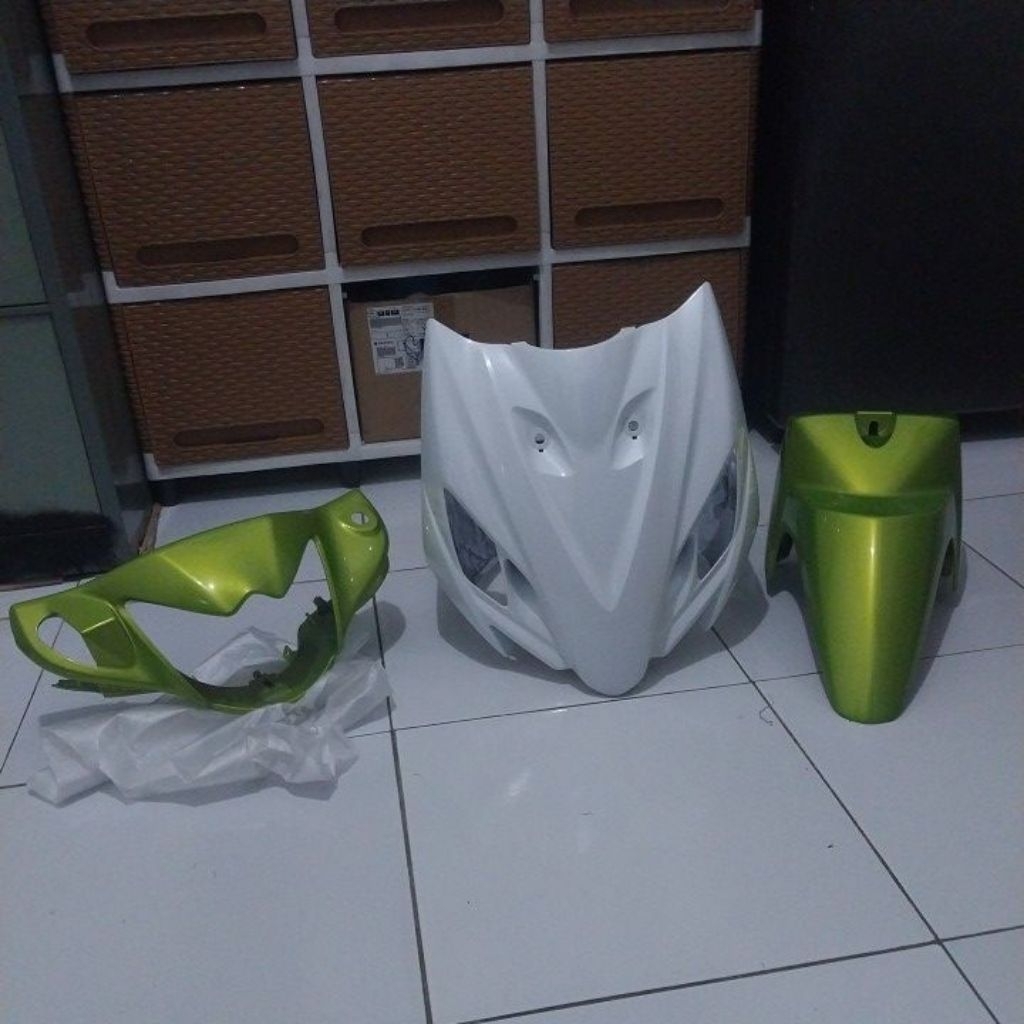 Full body halus shogun Axelo hijau putih