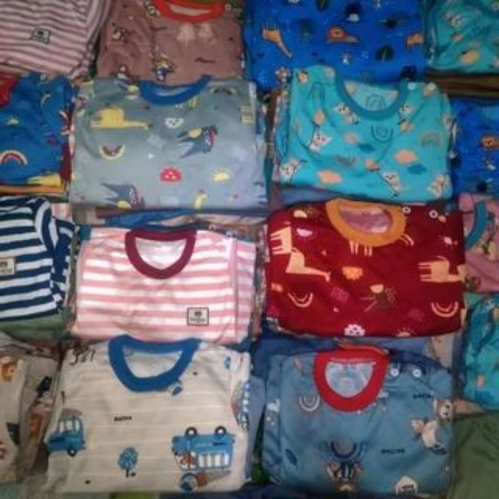 Lelang Setelan Baju Anak