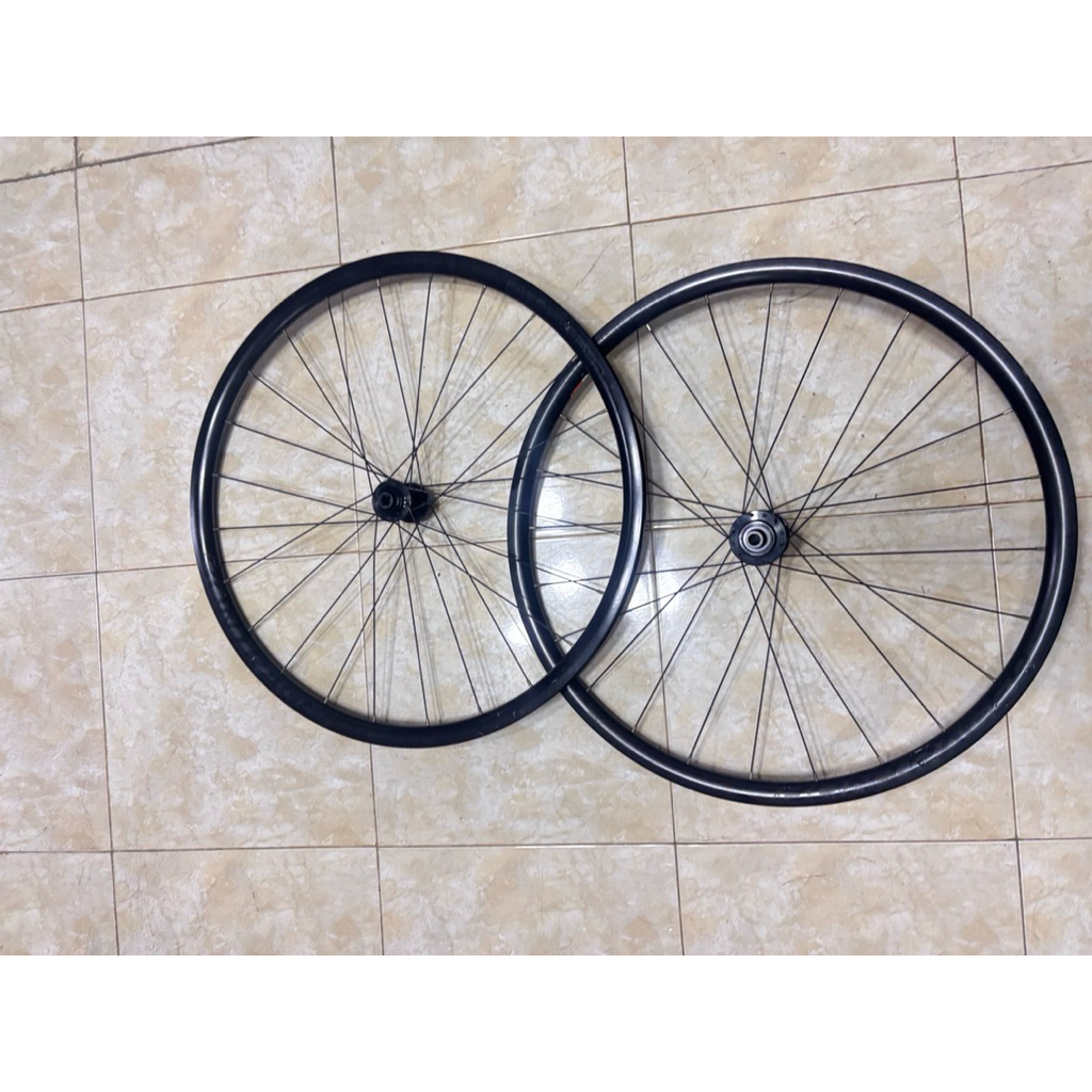 Wheelset bontrager affinity tlr ( copotan trek) 700c