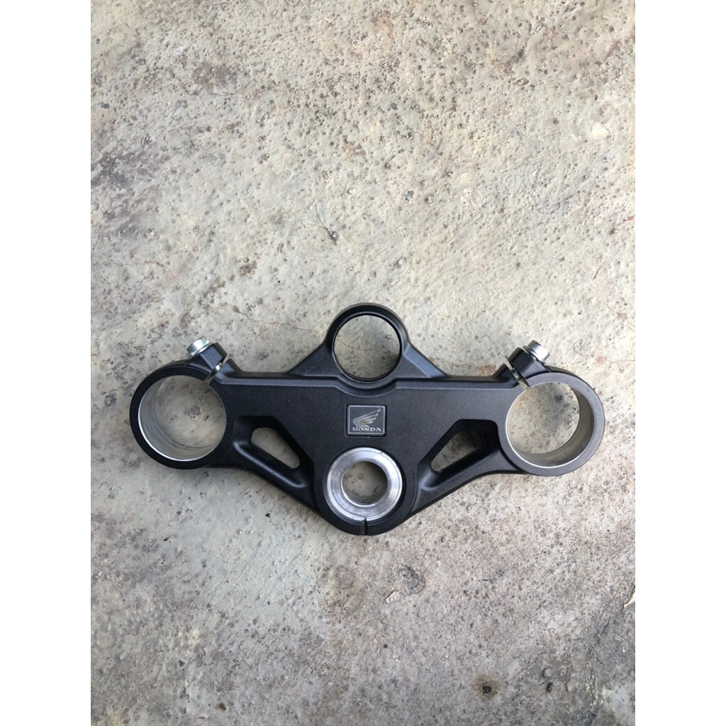 Segitiga atas CBR 250RR