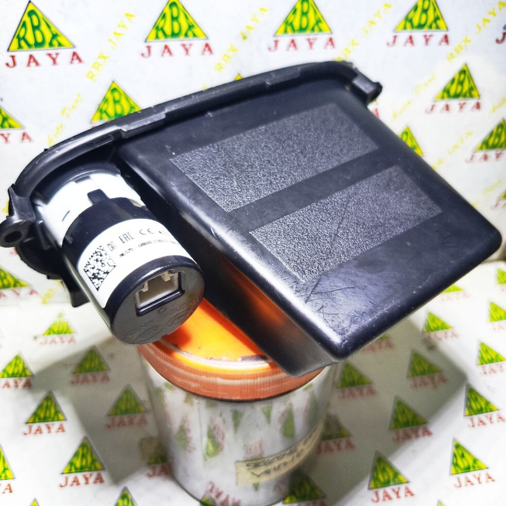 Power Outlet Charger USB Hyundai Honda Jazz Brv Mobilio Original