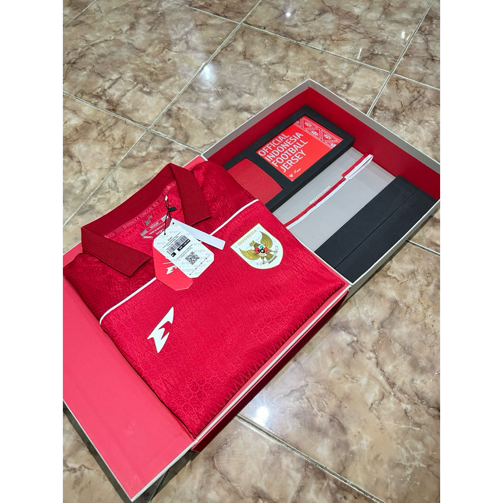 JERSEY HOME TIMNAS PI COLECTIBLE EDITION BOX