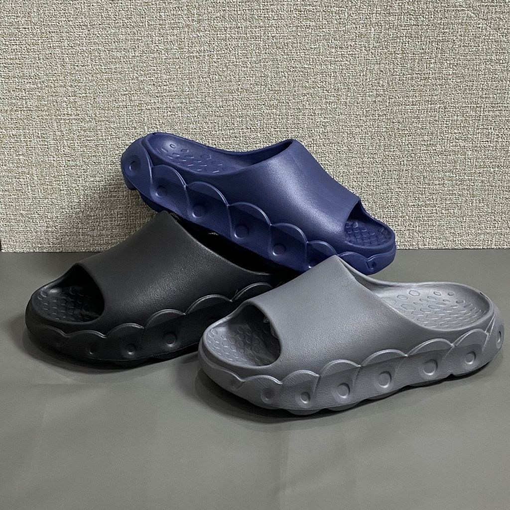 CLOUD > Sandal Cowok/ Sandal slip on /Sandal kekinian