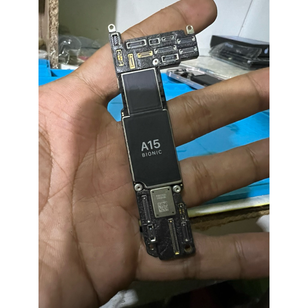 Mesin Iphone 13
