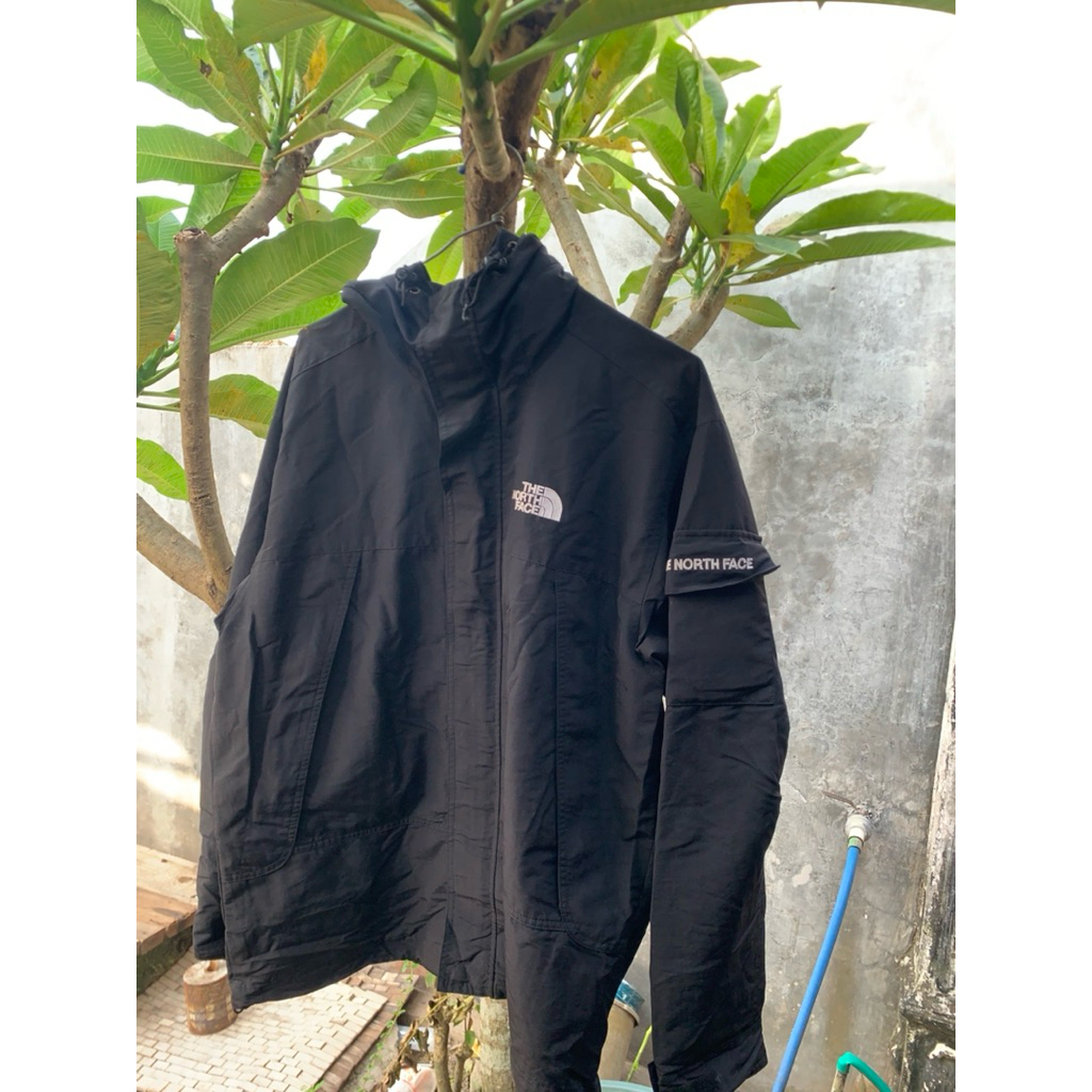 jaket gropcore tnf the north face saku samping