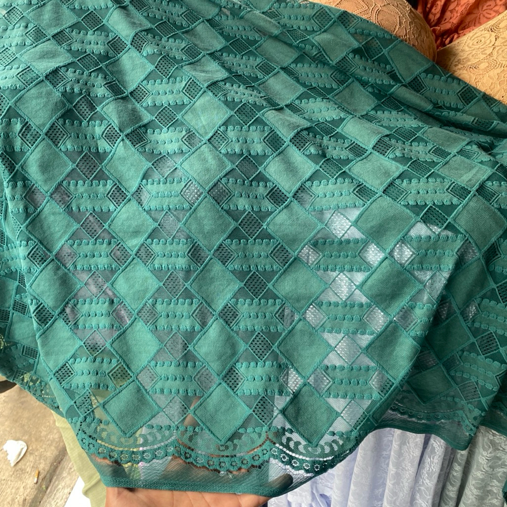 kain brukat katun warna hijau botol / brukat katun premium import garment
