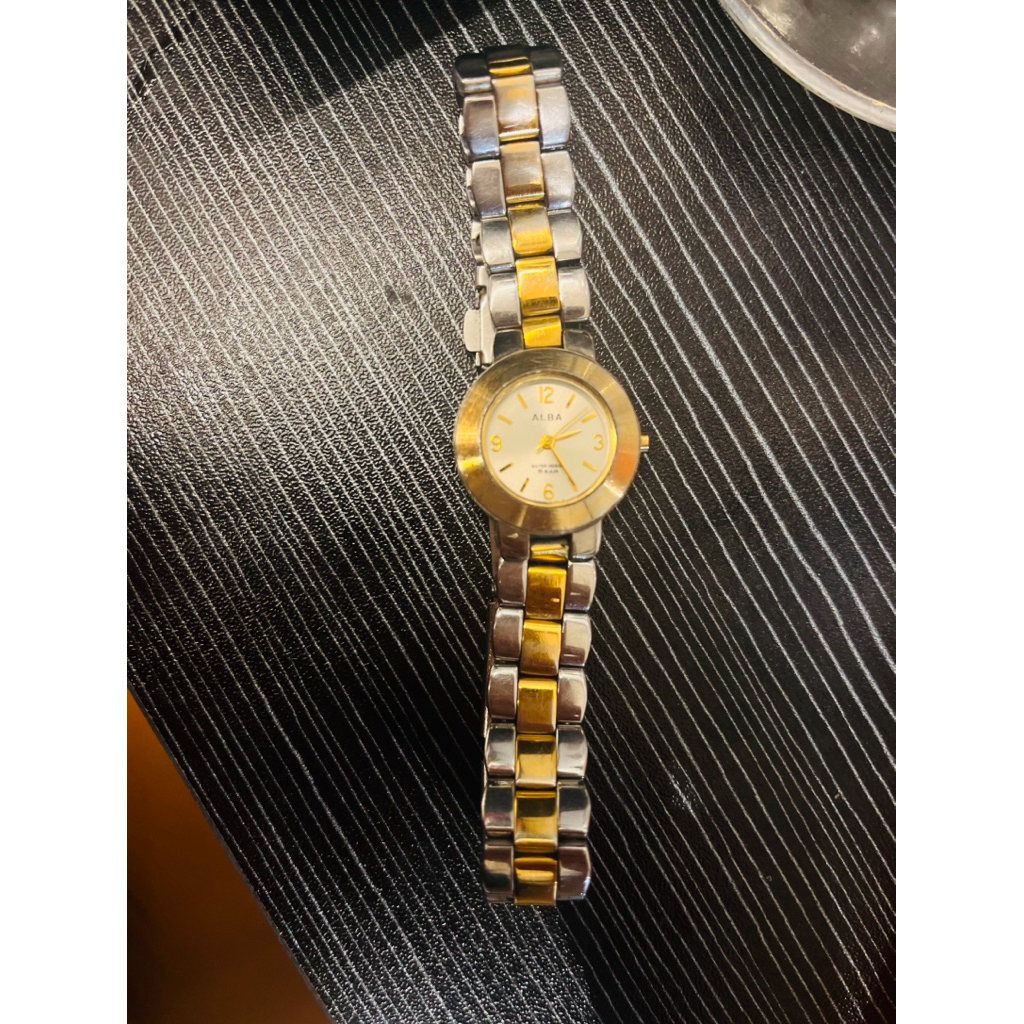 Jam Alba Wanita Ori Second
