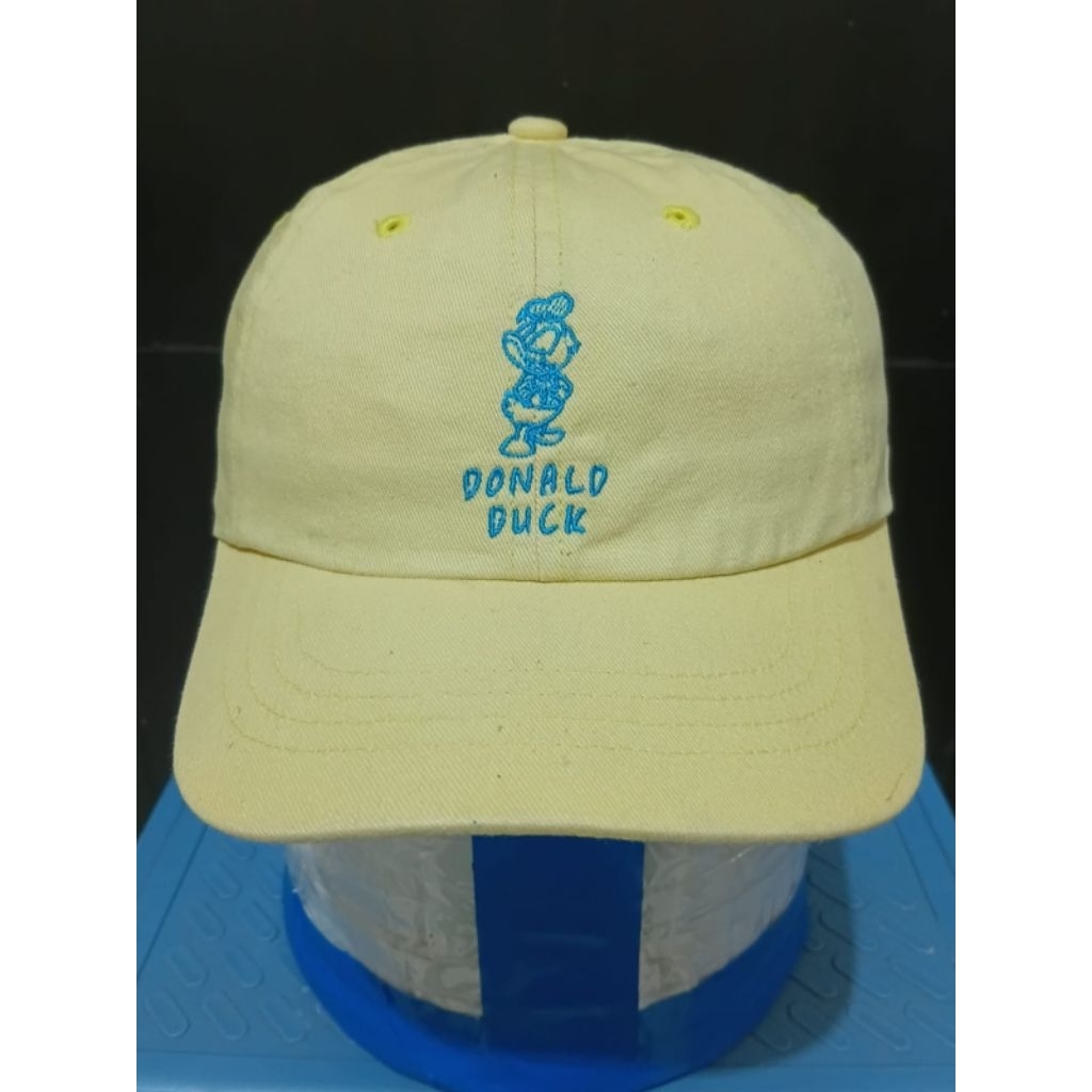 Topi second/bekas Donald Duck Disney