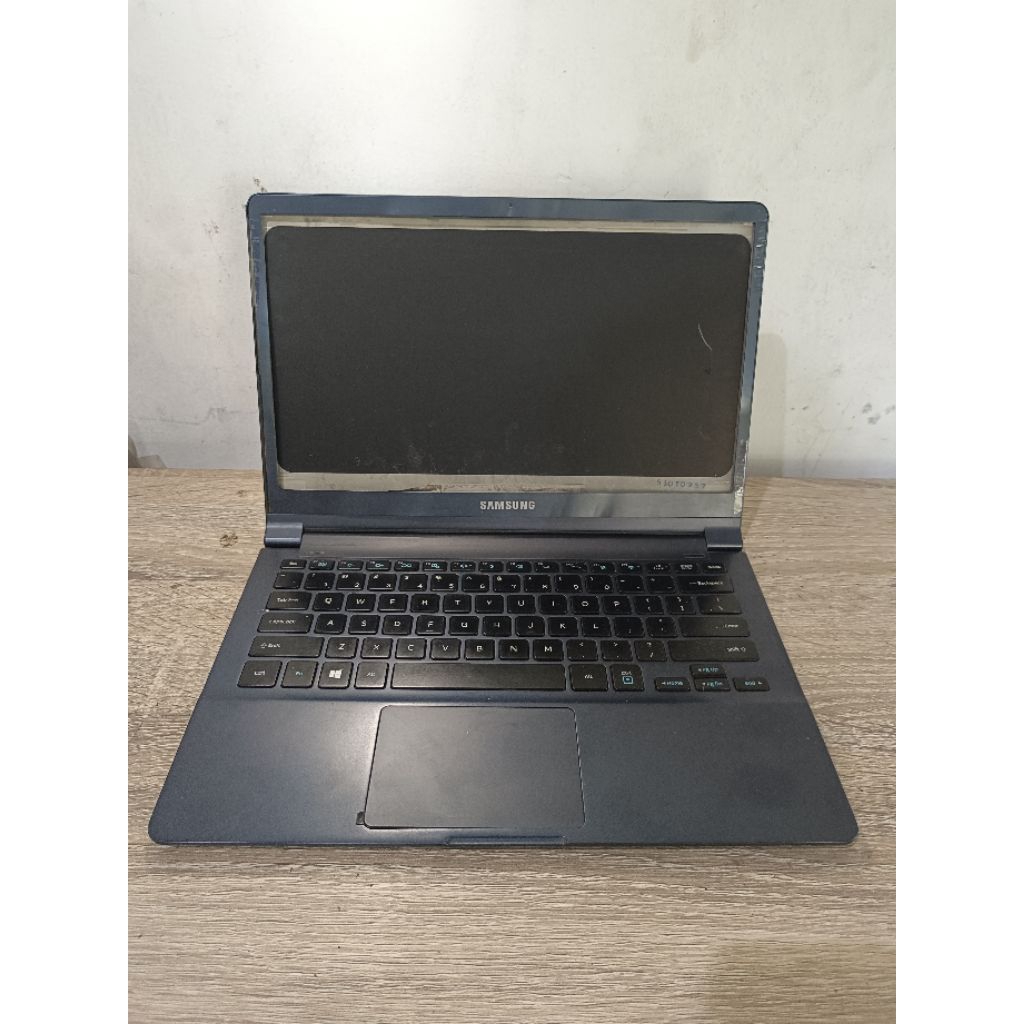 Casing Cassing Case Kesing laptop Samsung NP900 NP900X3C NP900X3D NP900X3E NP900X3B NP900X3F NP900X3