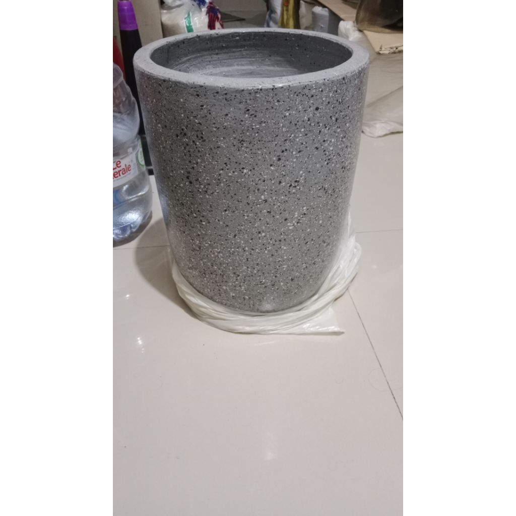 POT GERABAH TABUNG TERASO POT ESTETIK