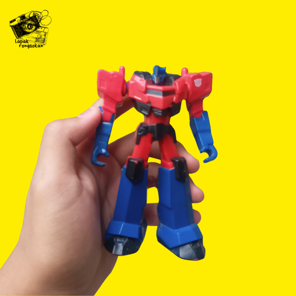 Mainan Action Figure Optimus Prime Transformers Bekas