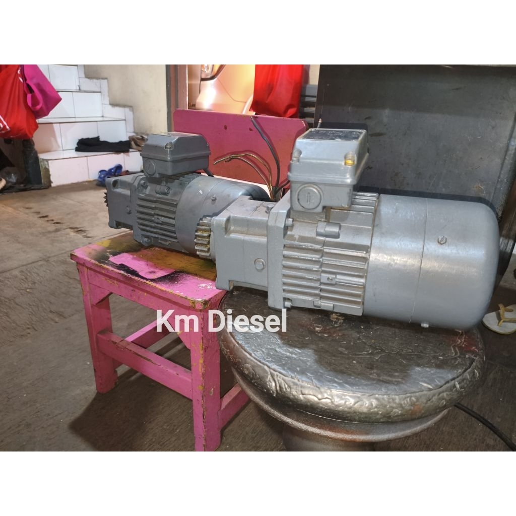 Motor End Carriage Hoist Crane / Motor Saddle Crane / Dinamo Saddle Crane