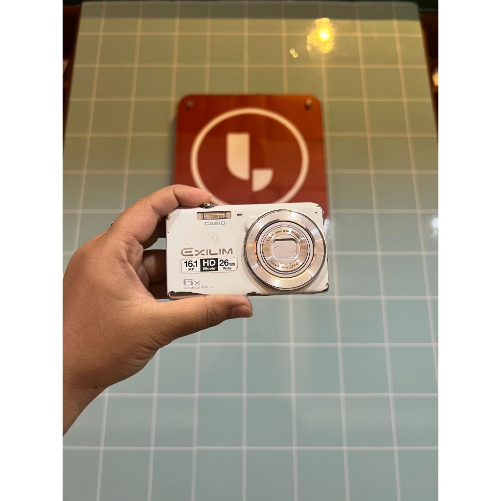 CASIO EXILIM EX ZS20