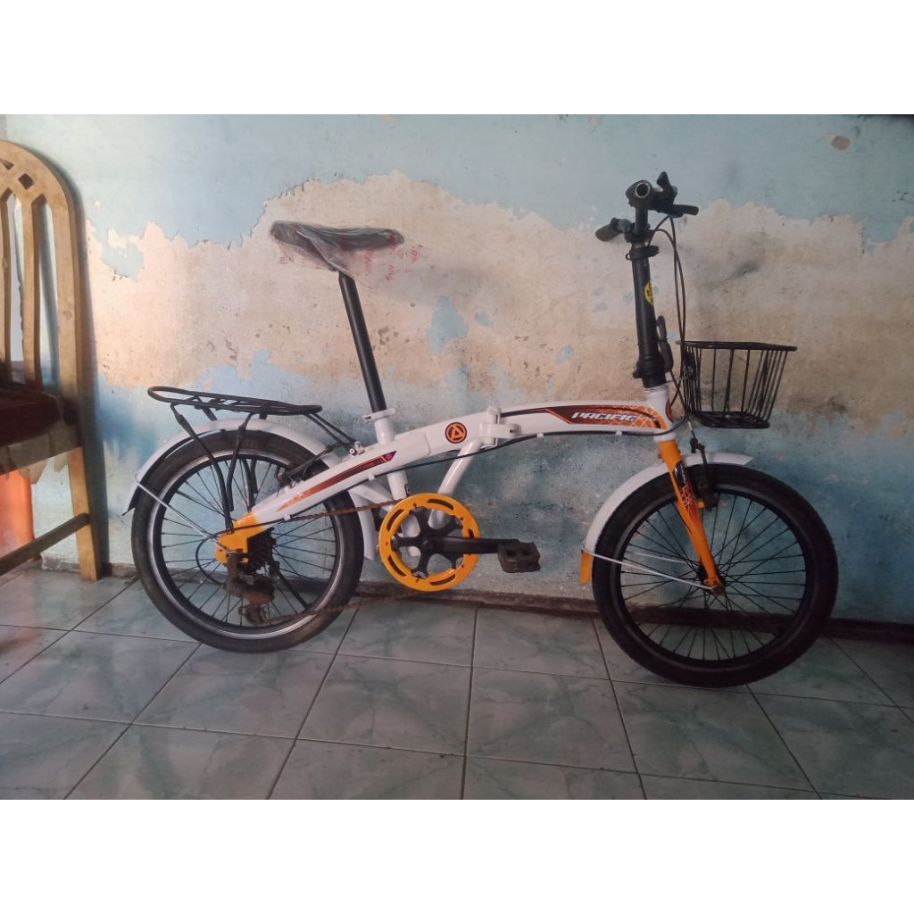 sepeda lipat bekas repaint. ukuran 20.