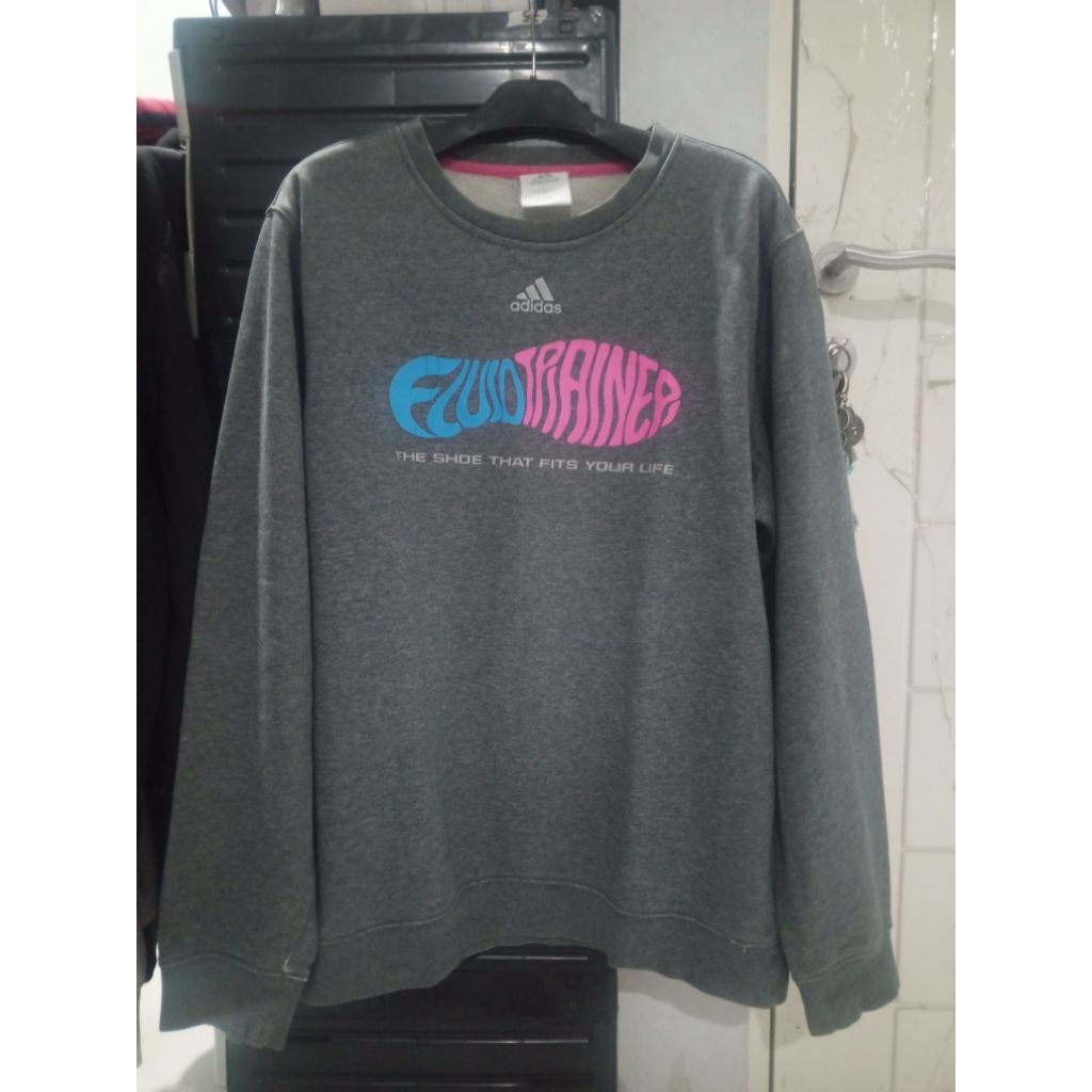 Adidas logo center ruber