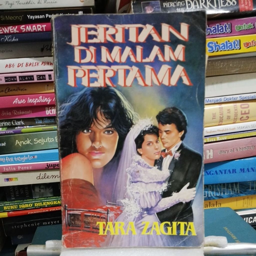 Jeritan di Malam Pertama karya penulis legendaris Tara Zagita