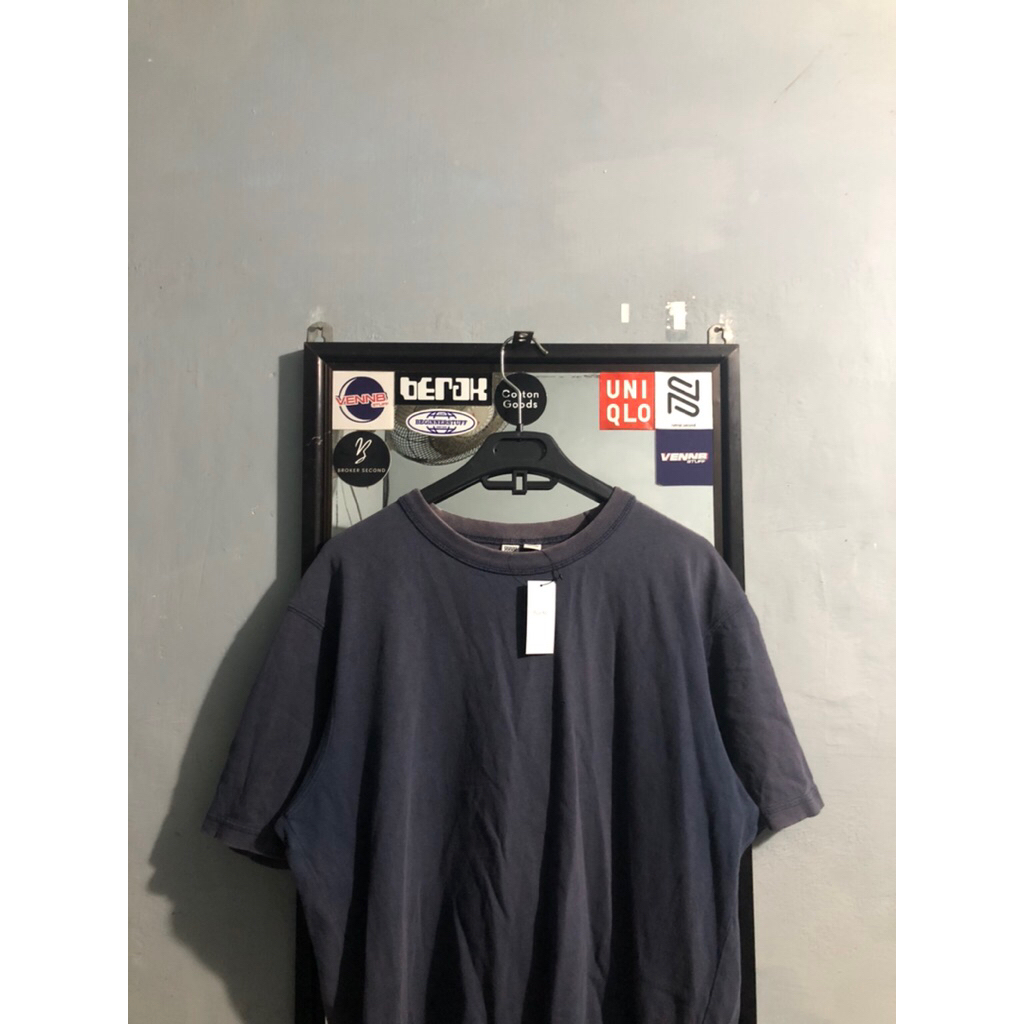 Tshirt UNIQLO UUU