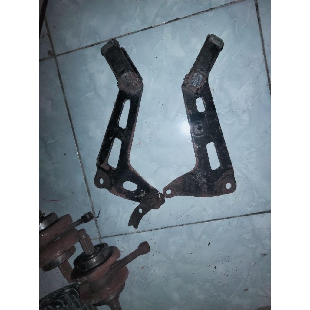 step belakang fis r vega lama