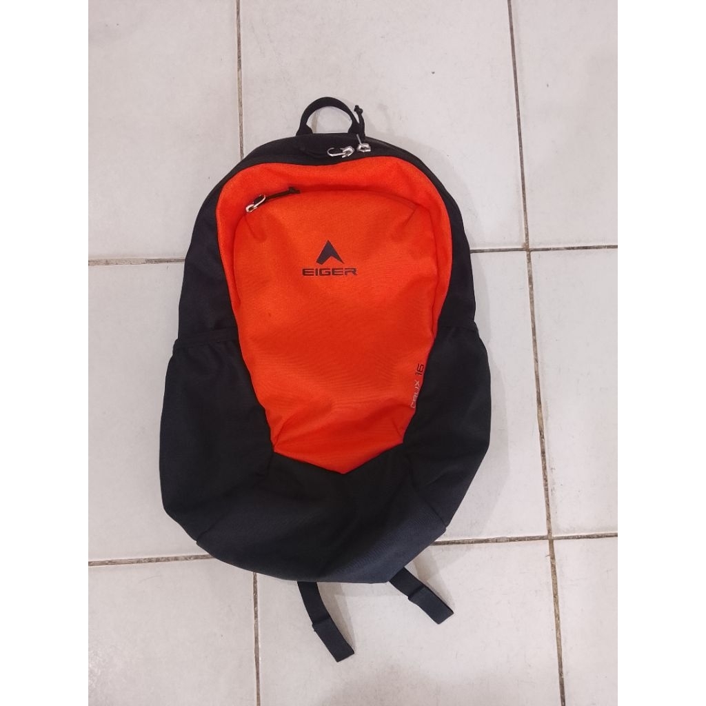 Eiger Crux 16 basic daypack