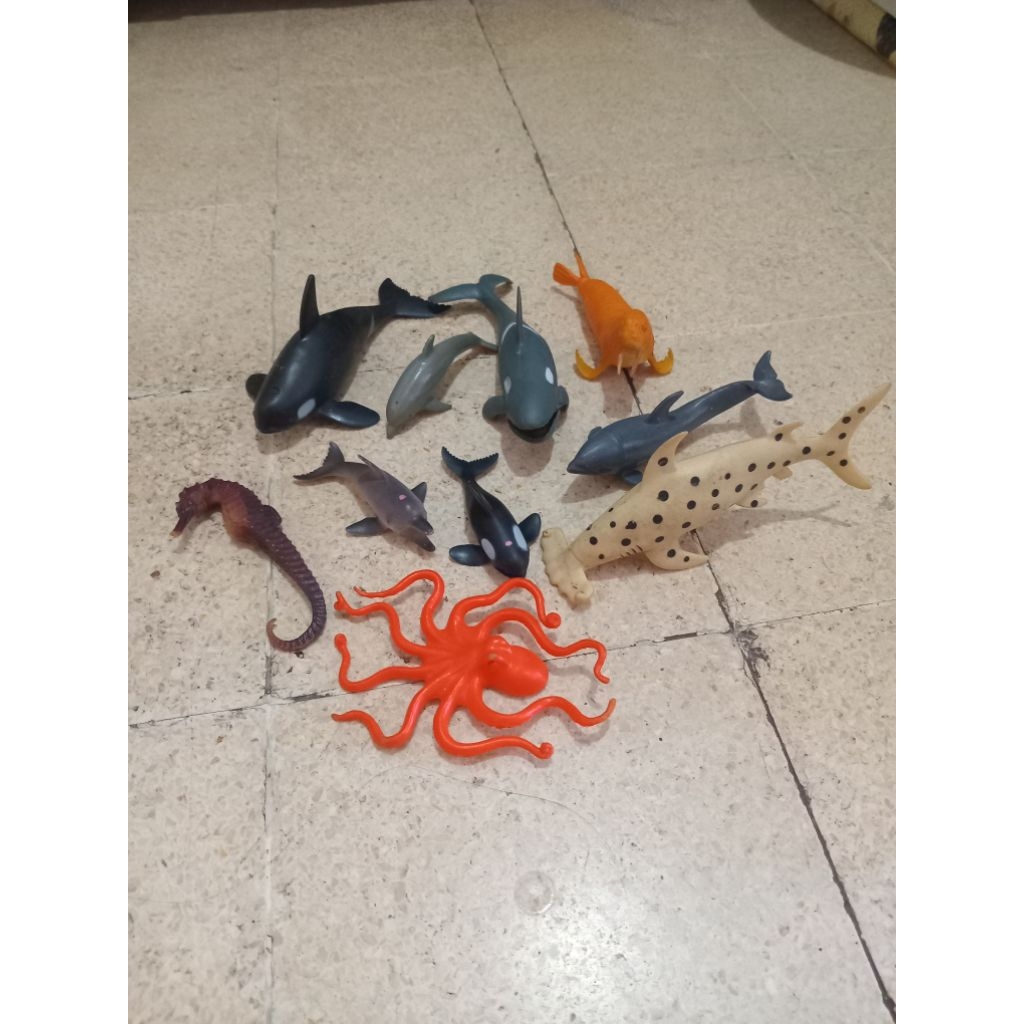 mainan karet hewan laut/ikan
