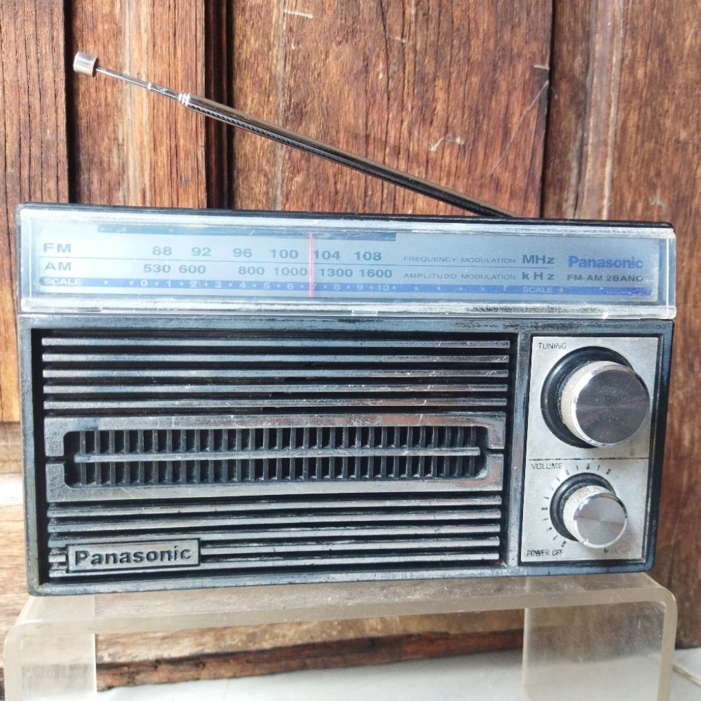 Radio panasonic jadul portabel baterai AM/FM bekas normal