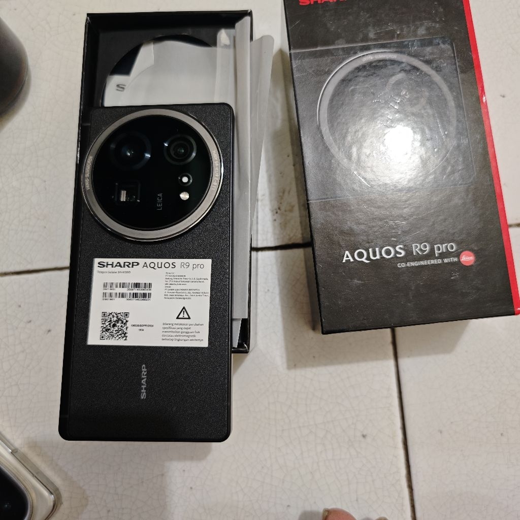 SHARP AQUOS R9 PRO 5G 12/512GB RESMI INDONESIA