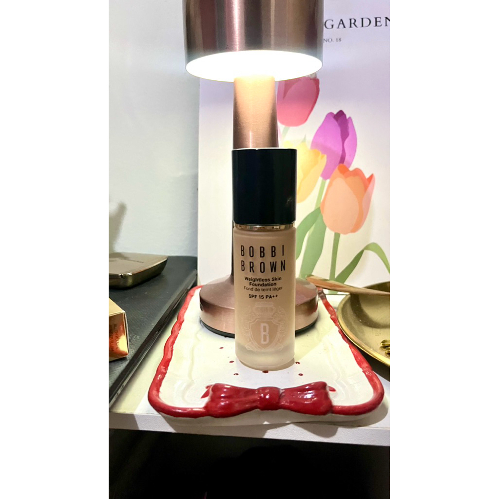 Bobbi Brown weightless skin foundation preloved