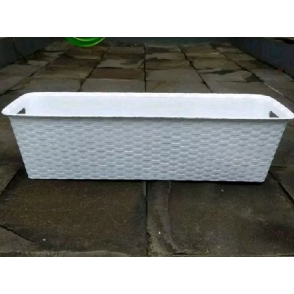 Pot tanaman // pot motif anyam panjang 70 putih