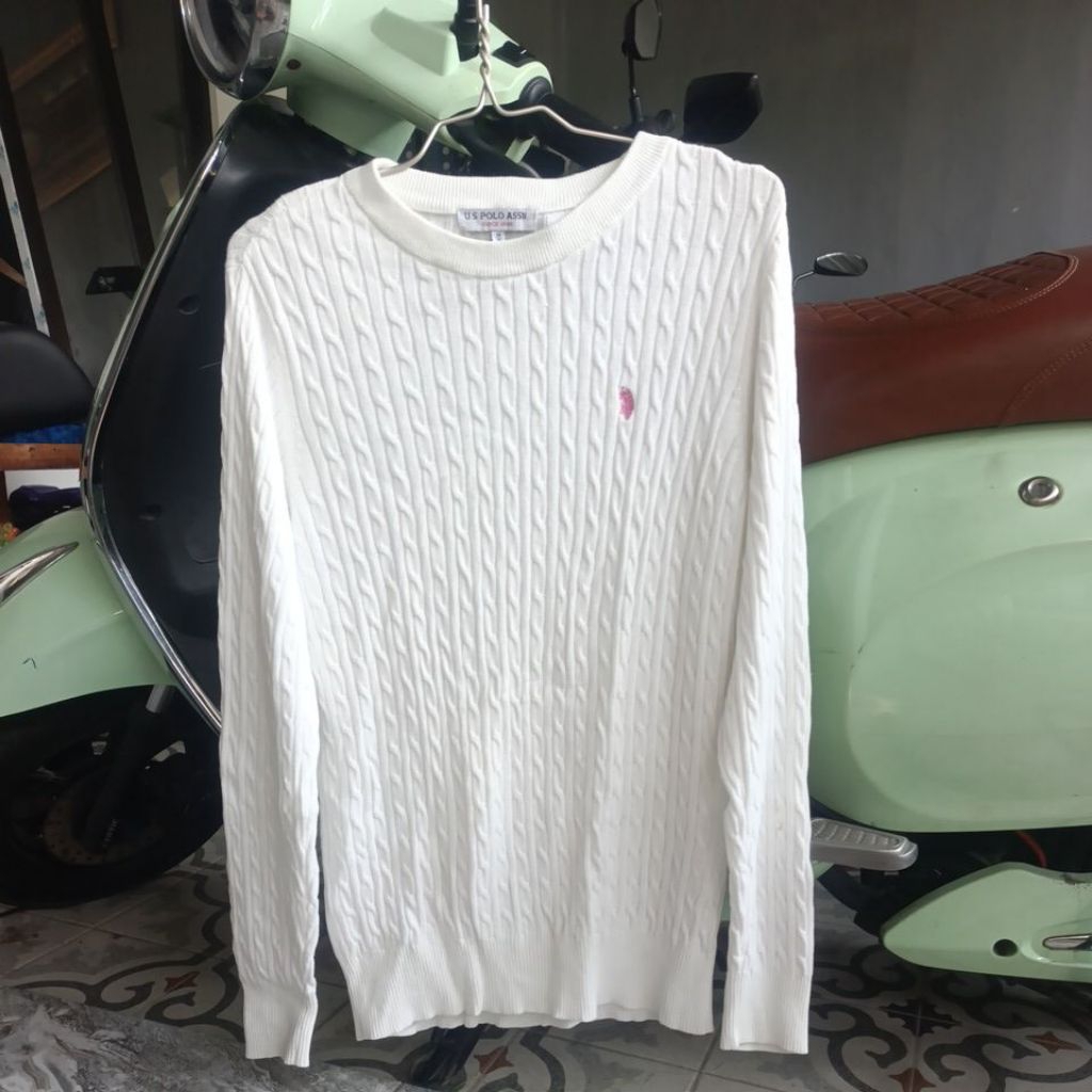 PRELOVED RAJUT KEPANG POLO CABLE KNIT