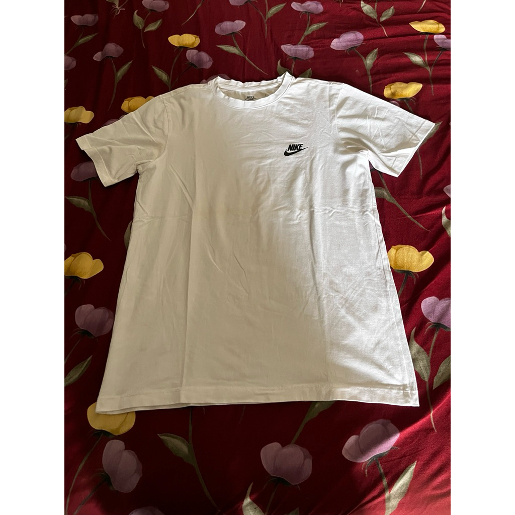 preloved kaos nike mirror (bukan ori) size M