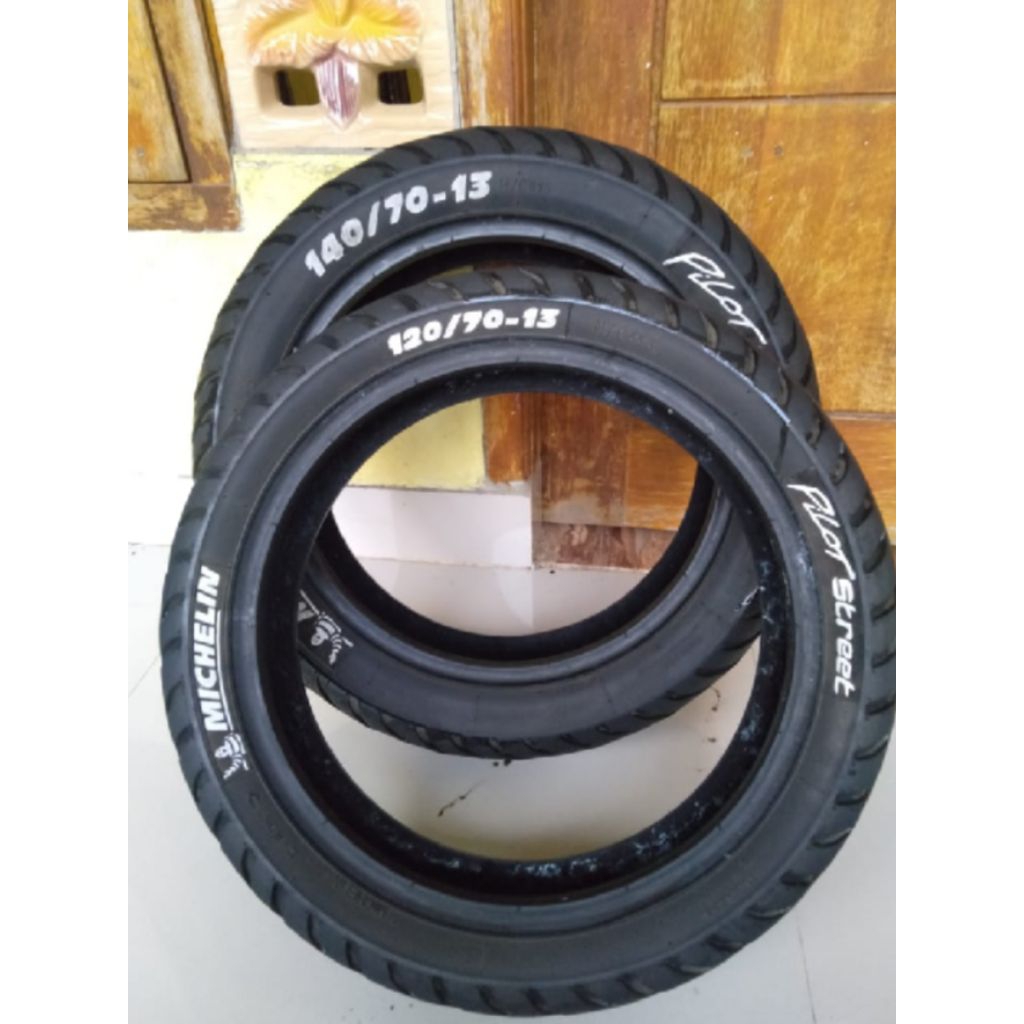 Ban Michelin UK. 120/70-13 140/70-13