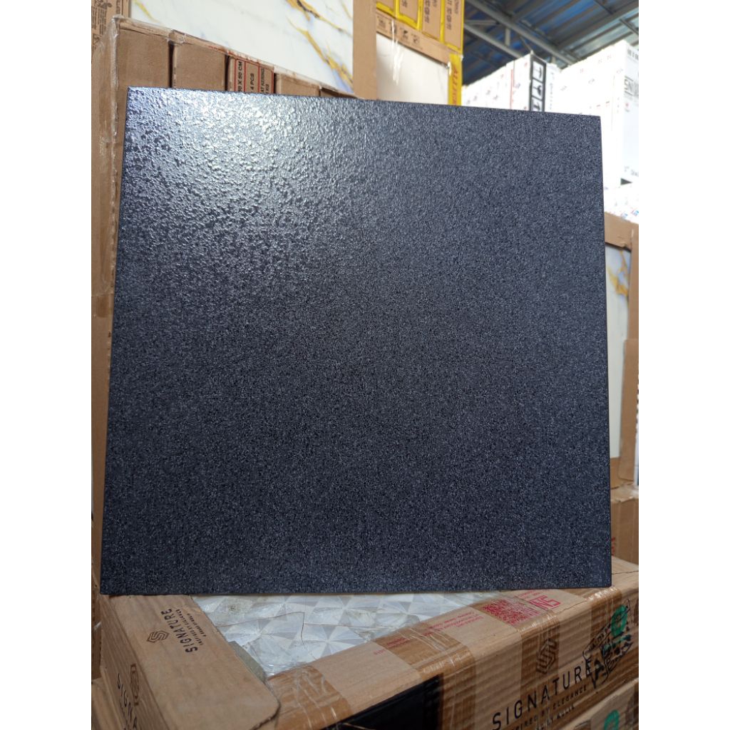 Keramik lantai  Matt Oscar black 40 x 40