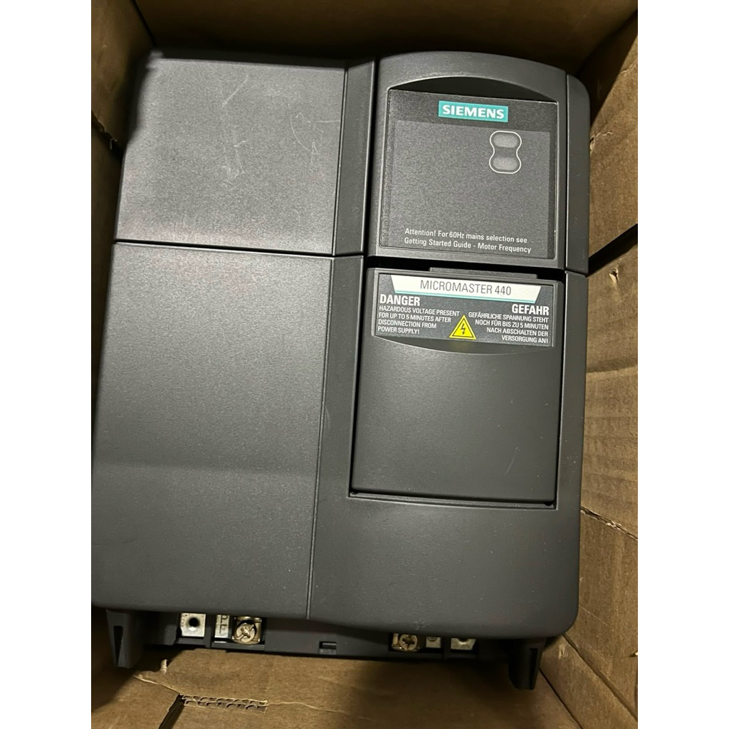 Inverter Siemens Micromaster 440 (6SE6440-2AD27-5CA1)