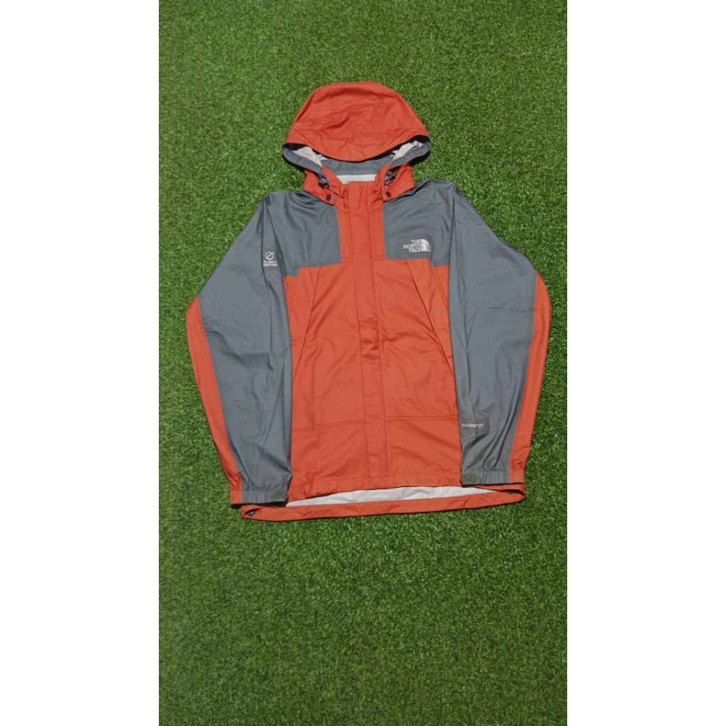 Jaket Outdoor The North Face Hyvent DT Series