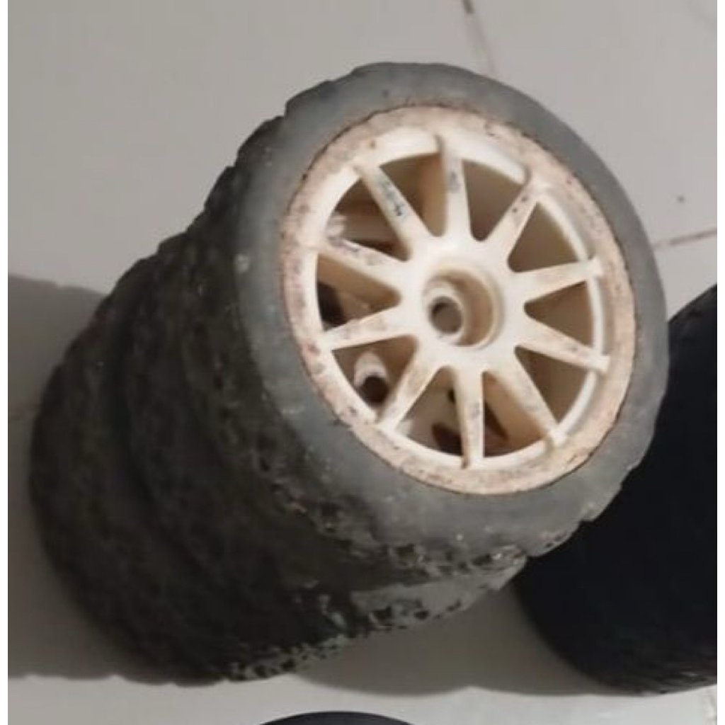 BAN RC RALLY 1/10
