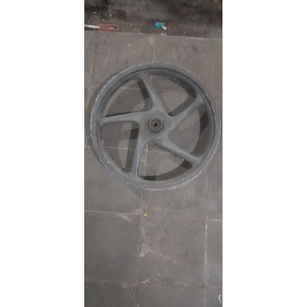 velg depan vario old second