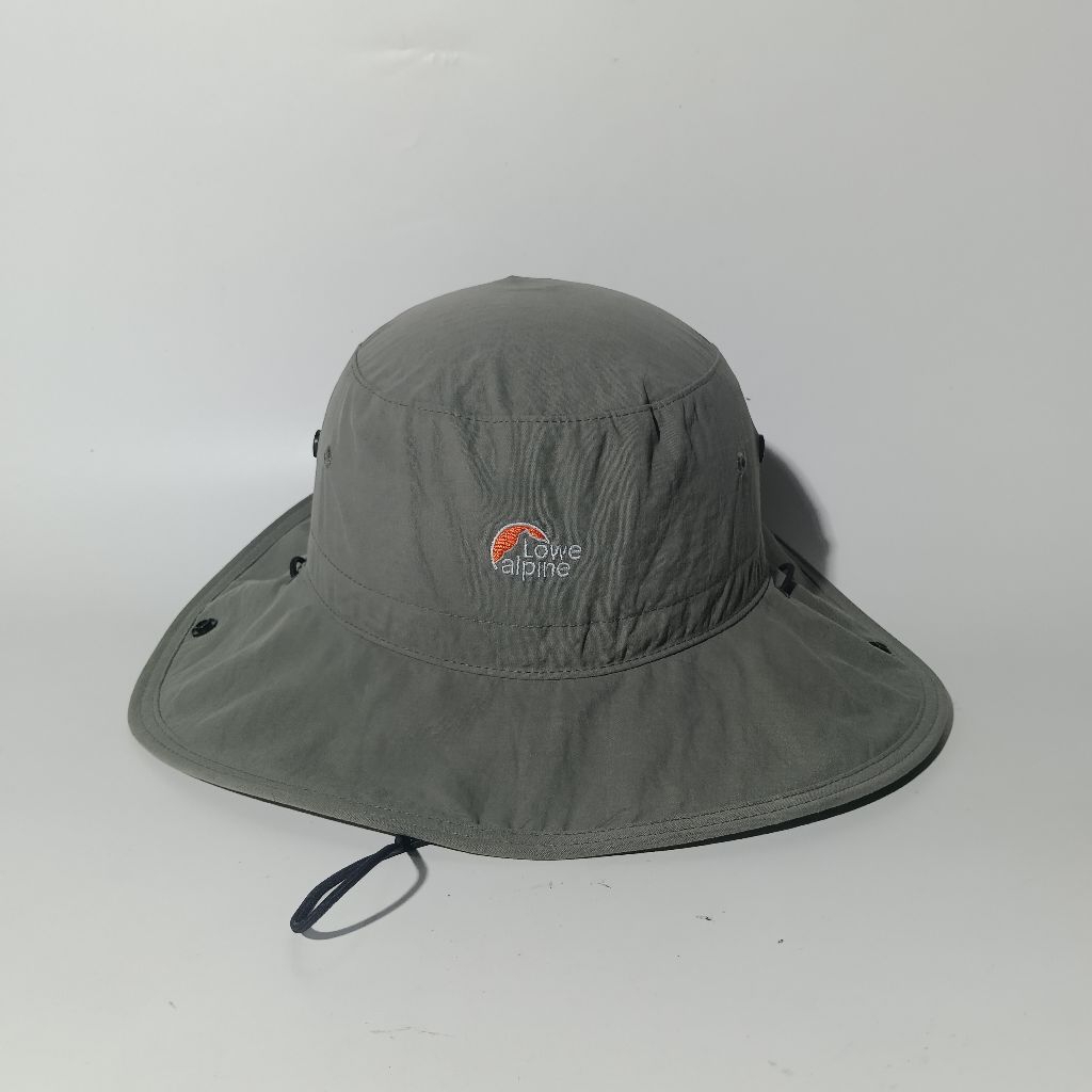 TOPI OUTDOOR HIKING. FISHING. LOWE ALPINE