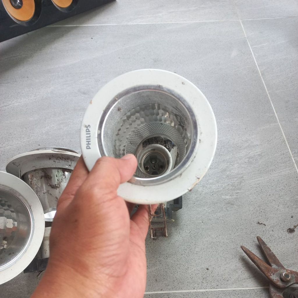 fitting downlight philips