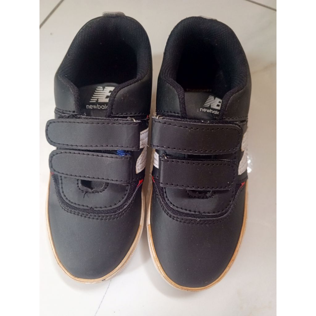 sepatu anak unisex nb size 34-35 second