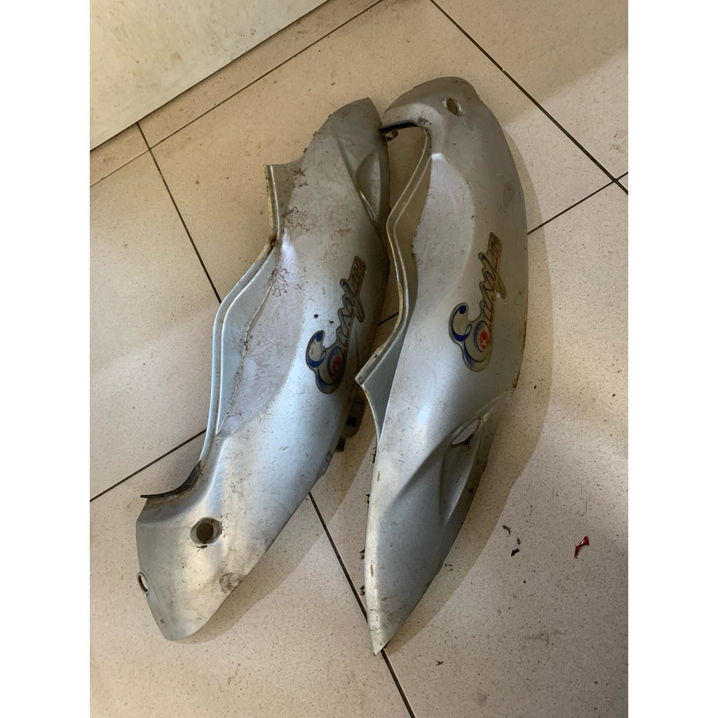 Body Samping Kymco Easy